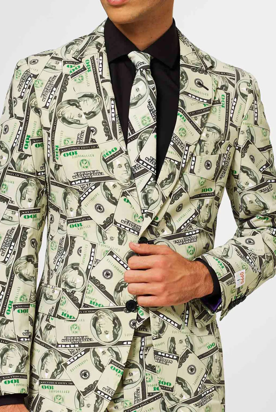 Opposuits, Cashanova