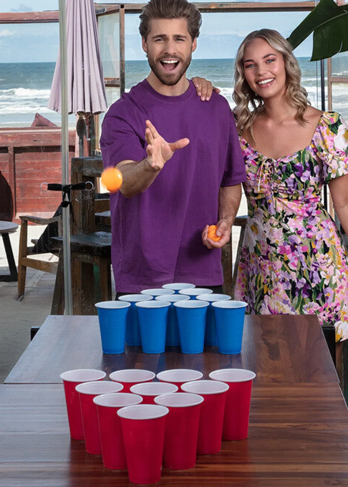 Partyspel, beer pong (22 muggar+ 4 bollar)